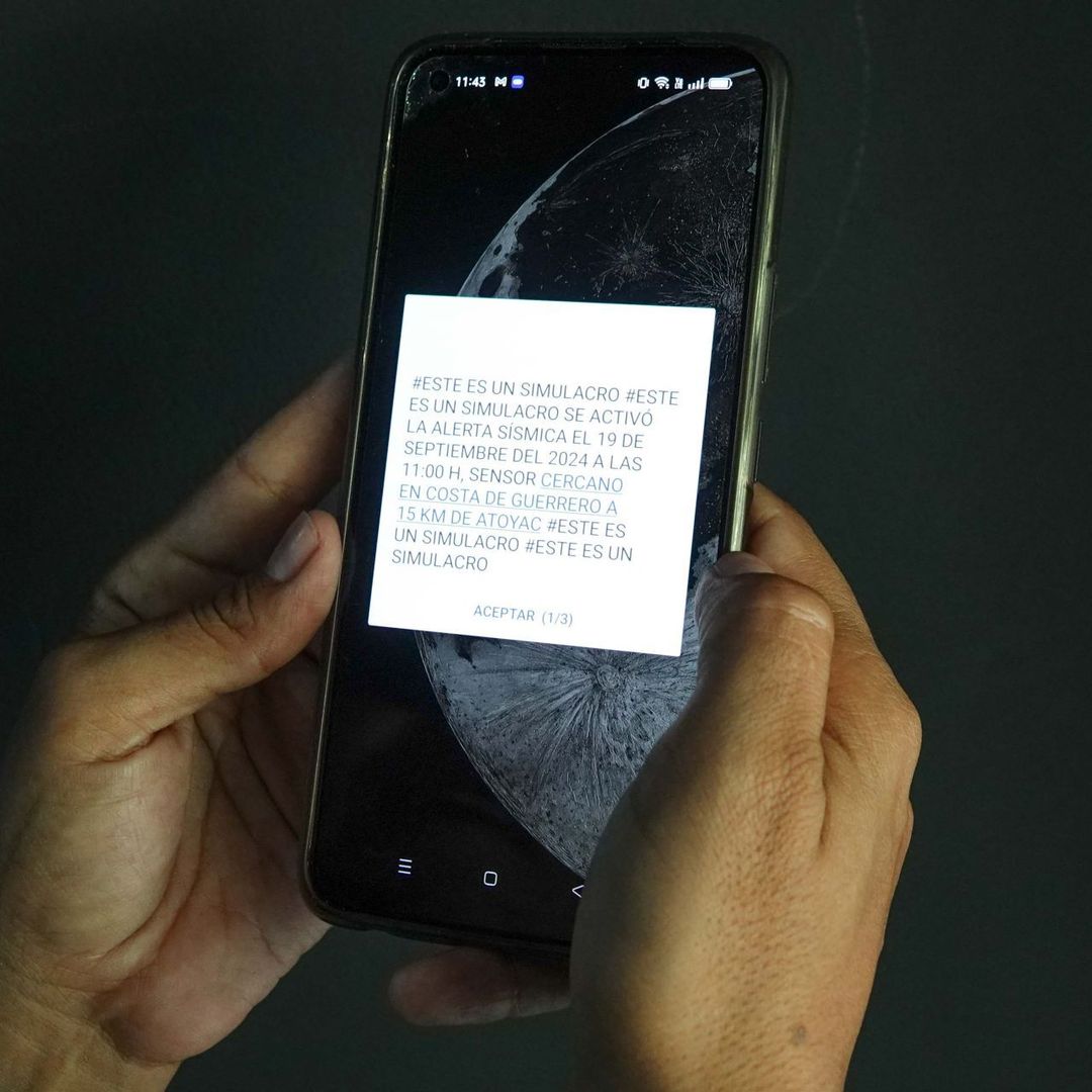 Alerta sísmica en celulares. Foto: Cuartoscuro